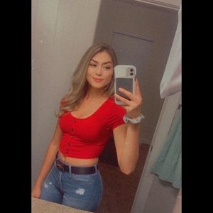 Meet your Posher, Janaha